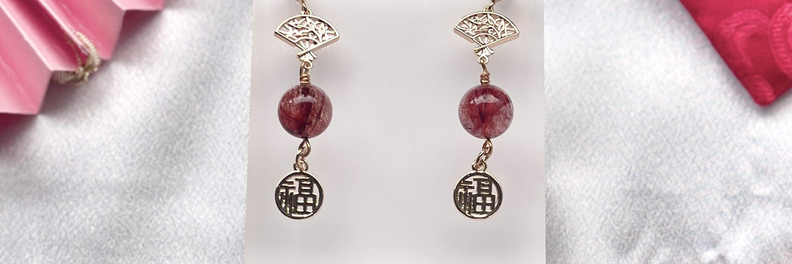 [บัตร Culture Pass] ต่างหูอัญมณีสไตล์ตะวันออก โดย Floral Knots